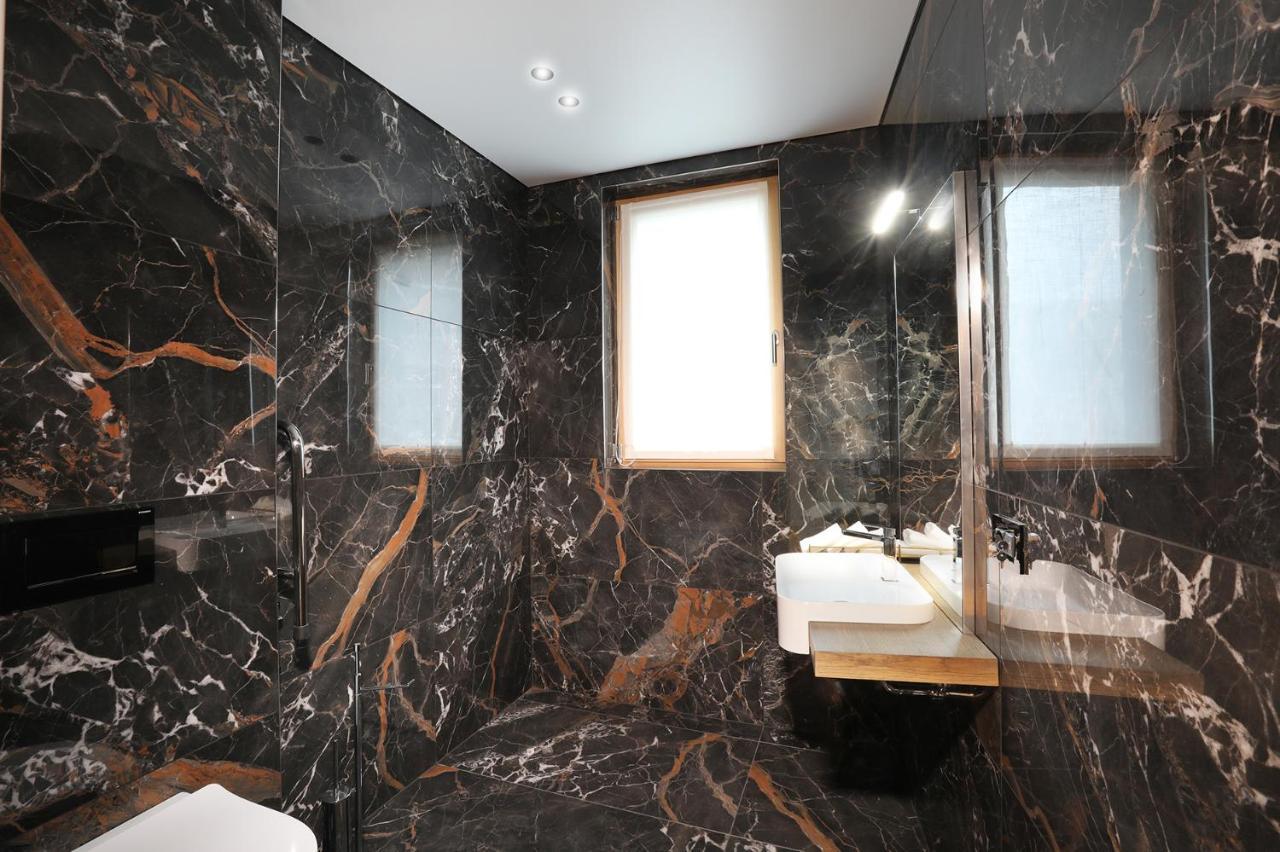 Chalet Blanc Cervinia Bed & Breakfast Breuil-Cervinia Exterior photo